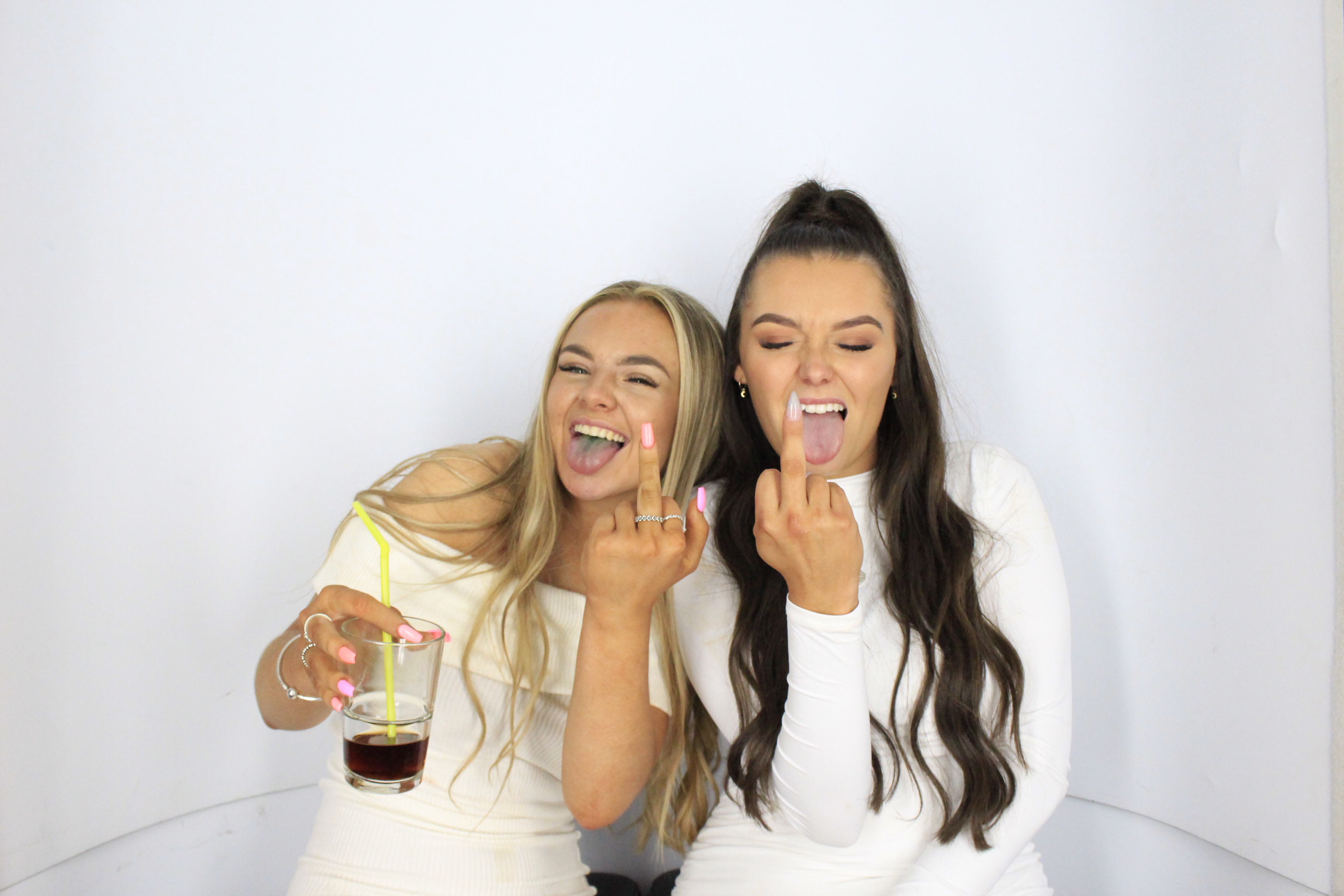 Issy & Alice's 18th Birthday Party | View more photos from the event at gallery.myphotoboothexperience.co.uk/u/MyPhotoBoothExperienceLtd/Issy-Alices-18th-Birthday-Party